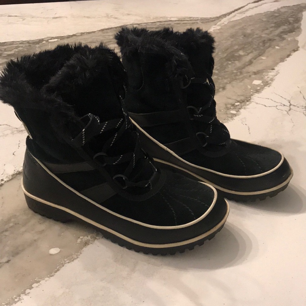 Sorel Tivoli ii boots size 6.5